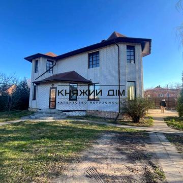 Дмитрівська вул., 15