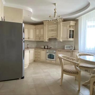 Бакинська вул., 37-Д