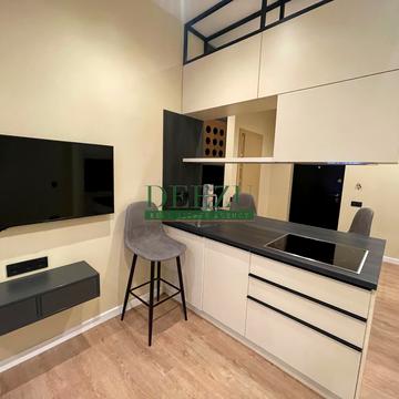 Антоновича вул. (Горького), 44