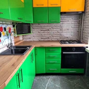 Гетьмана Кирила Розумовського вул. (Миколи Краснова), 12