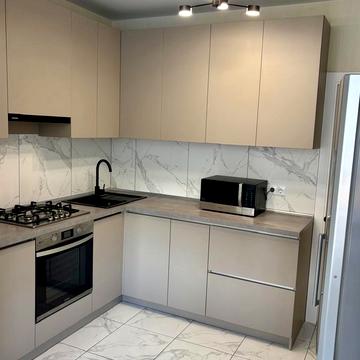 Зелена вул., 3