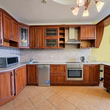 Миколи Бажана просп., 1-М