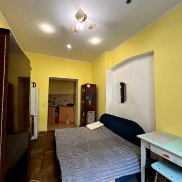 Личаківська вул. (), 4