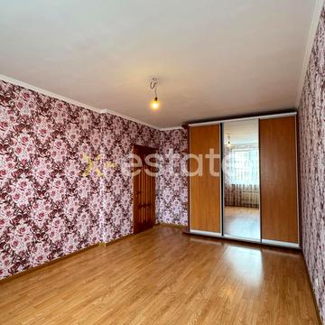 Джона Ленона вул., 1