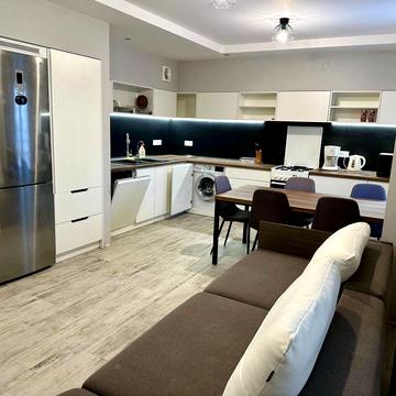 Червоної Калини просп., 133