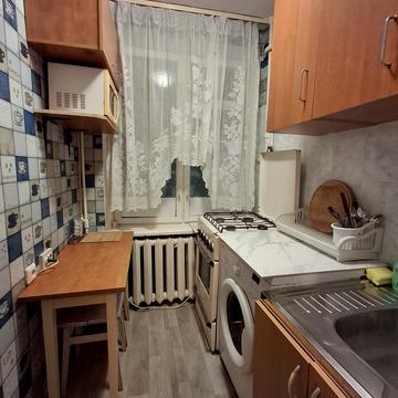 Мілютенка вул., 36