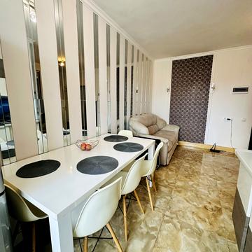 Івана Мазепи вул. (Січневого Повстання), 12-А