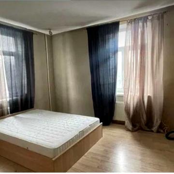 Анатолія Пастернака вул., 78