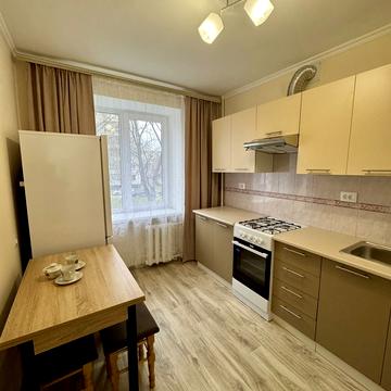 Авраама Лінкольна вул. (Димитрова), 43