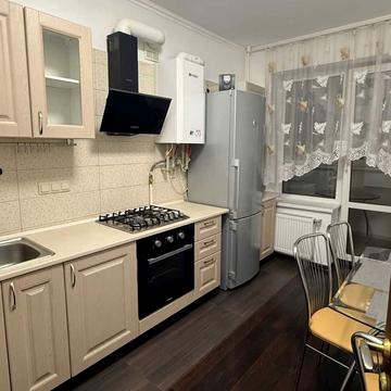 Бишівська вул., 14-14А