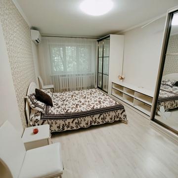 Незалежності вул., 14/1