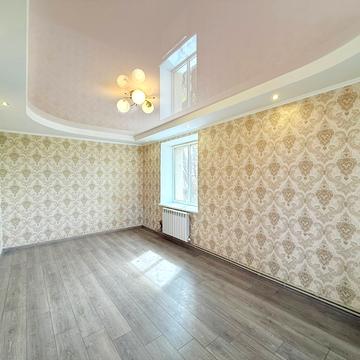 Жовтнева, 48