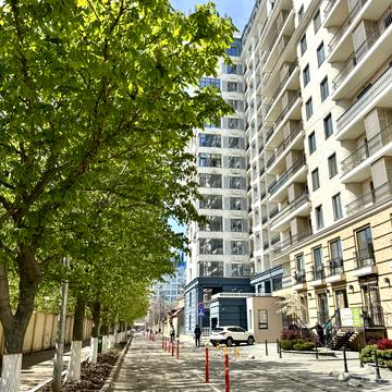 Андрія Гулого-Гуленка вул. (Віце-адмірала Азарова), 8