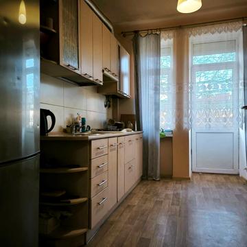 Івана Вишенського вул., 27