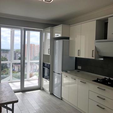 Михайла Кричевського вул., 67