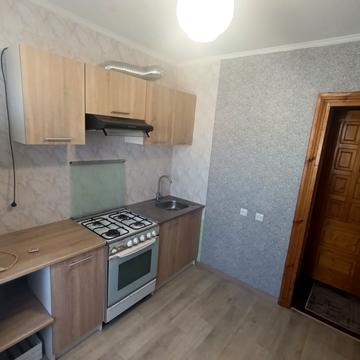 Чкалова вул. (Чкалова), 14