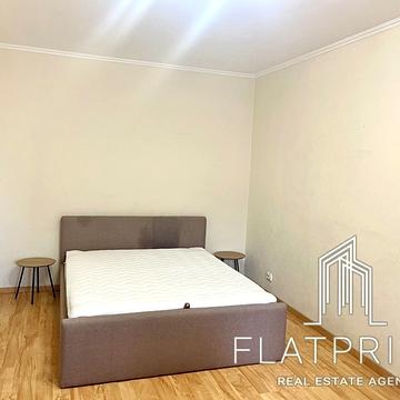 Вацлава Гавела бульв. (Івана Лепсе), 34-Б