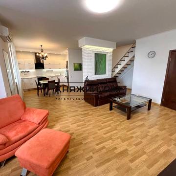 Урлівська вул., 11/44