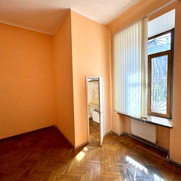 Пастера вул., 60