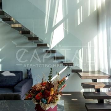 Зарічна вул., 4