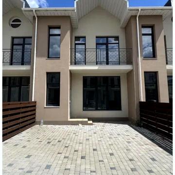 Центральна вул., 72