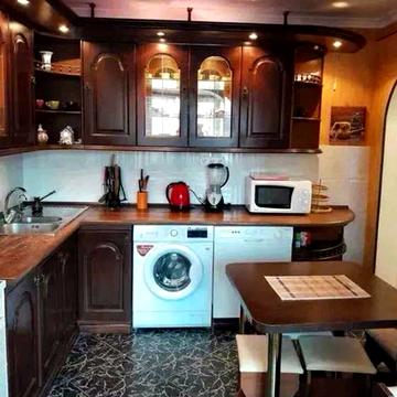 Зої Гайдай вул., 12/10