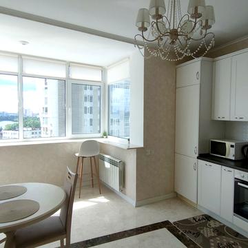 Володимира Івасюка просп. (Героїв Сталінграду), 2-Д