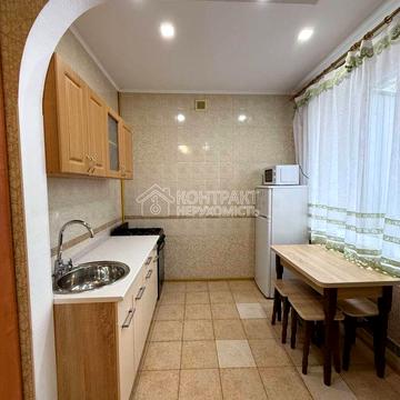 Мироносицька вул., 99