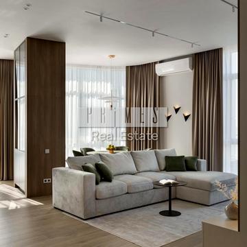 Зарічна вул., 6