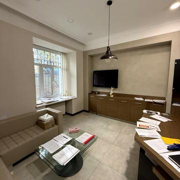 Василя Тютюнника вул. (Анрі Барбюса), 30