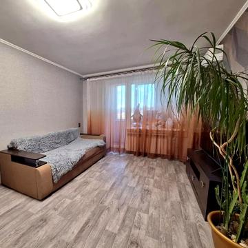 Вячеслава Чорновола вул. (Юрія Савченка), 83