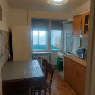 Василя Симоненка вул. (), 9