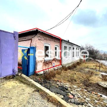 Черкаська вул., 6