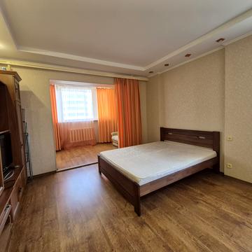 Євгена Чикаленка вул., 67