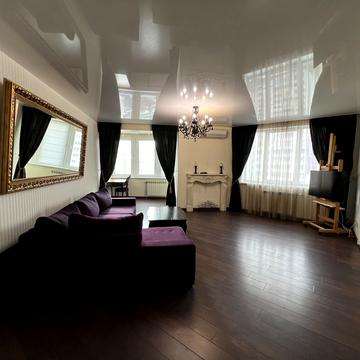 Михайла Гришка вул., 9