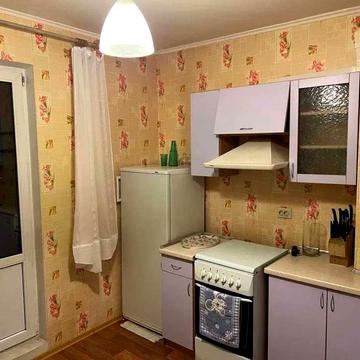 Григорія Ващенка вул., 1