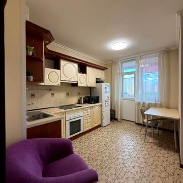 Єлизавети Чавдар вул., 3