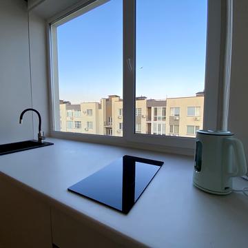 Юнацька вул., (Будинок Smart 11)