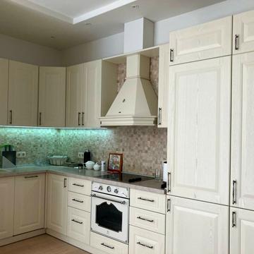 Дегтярна вул., 19