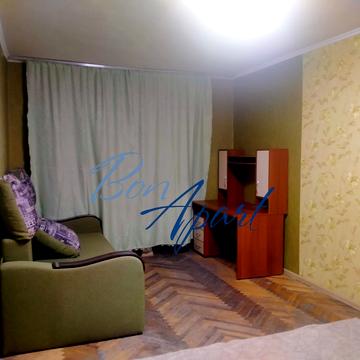 Вишгородська вул., 44