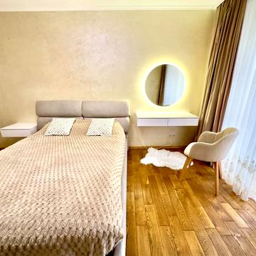 Володимира Івасюка вул., 86