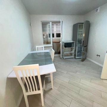 Юлії Здановської вул. (Ломоносова), 81-Б