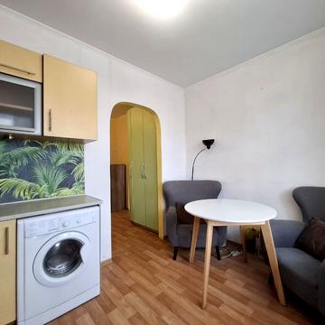 Анни Ахматової вул., 39-Б