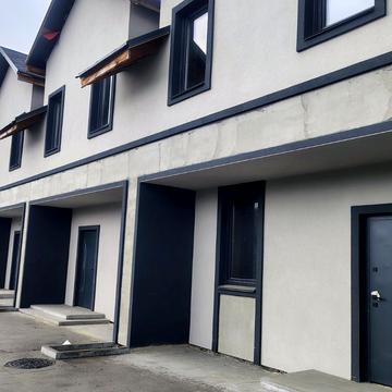 Леоніда Каденюка вул., 99