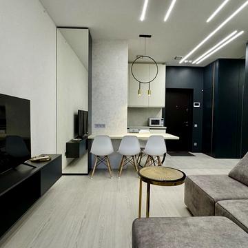 Джона Маккейна вул. (Івана Кудрі), 1