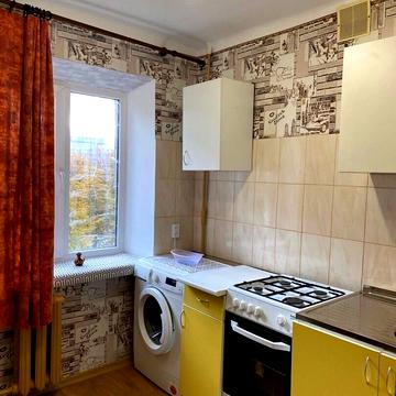 Олександрівський просп. (Косіора), 79