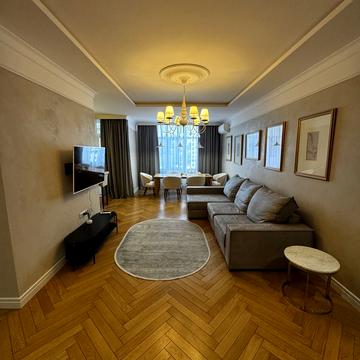 Андрія Верхогляда вул. (Михайла Драгомирова), 20