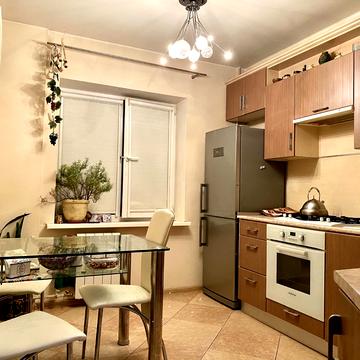 Кубанської України вул. (Маршала Жукова), 39