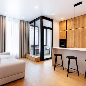 Ґарета Джонса вул. (Сімї Хохлових), 12