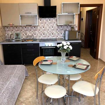 Валерія Лобановського просп., 150